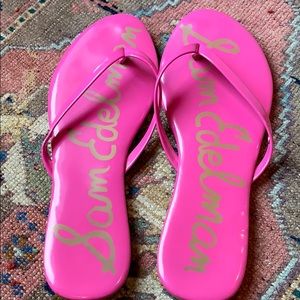 Sam Edelman hot pink flip flop sandals. Sz. 8